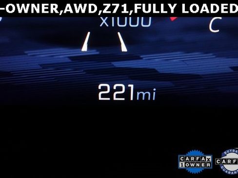 Used 2025 Chevrolet Traverse Z71 w/ Driver Confidence Package image 18