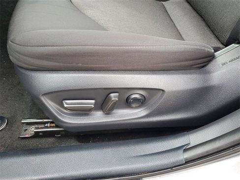 Used 2021 Toyota Camry LE image 25