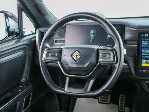 Used 2024 Rivian R1S Adventure AWD/4WD image 11