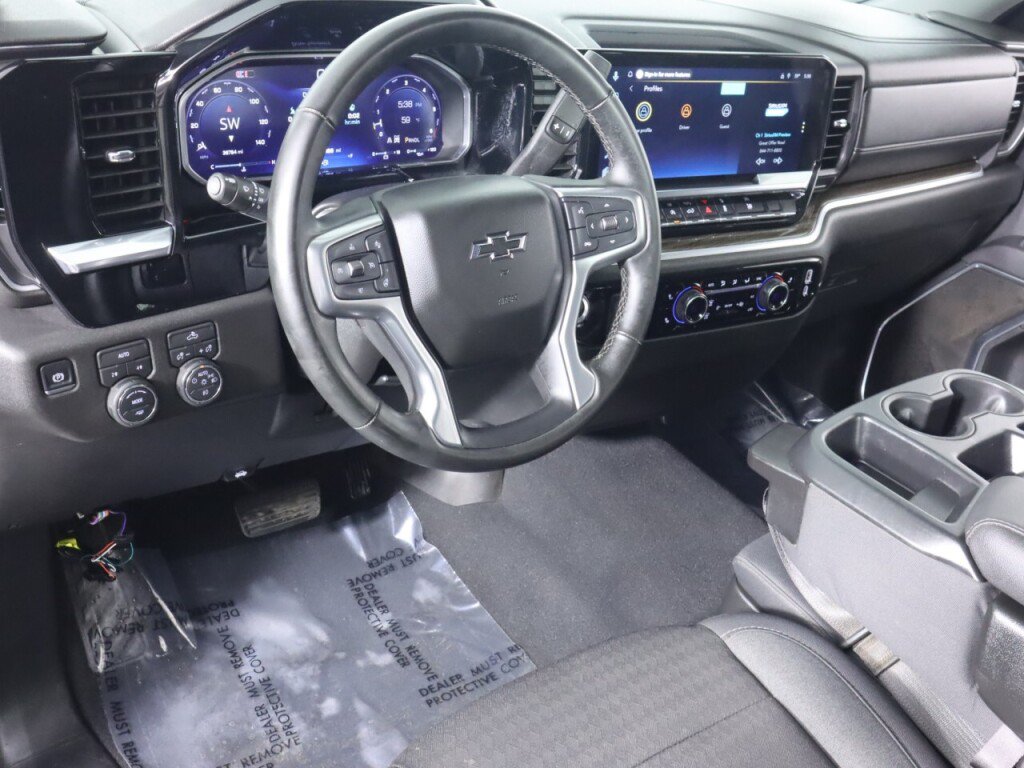 Used 2026 Chevrolet Silverado 1500 RST AWD/4WD image 9