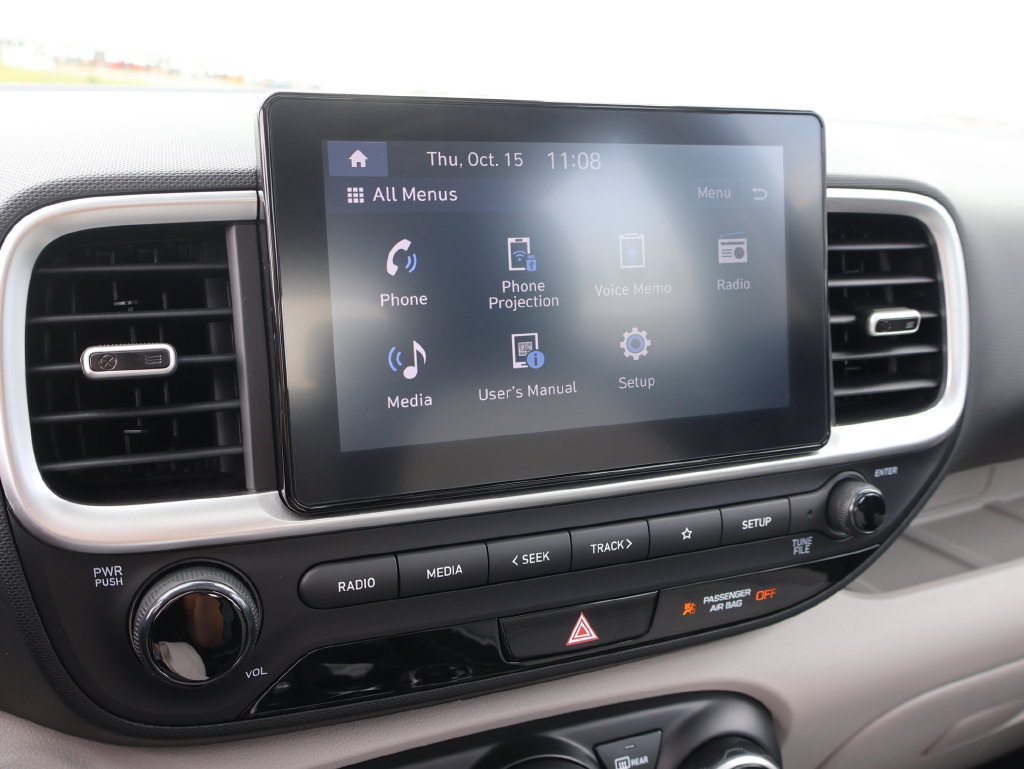 Used 2025 Hyundai Venue SEL FWD image 35