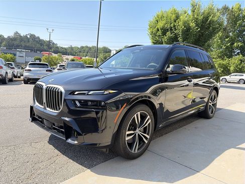 Certified 2025 BMW X7 xDrive40i AWD/4WD image 4