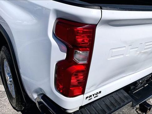 Used 2022 Chevrolet Silverado 2500 LT w/ Convenience Package image 24