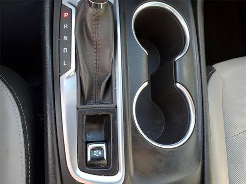 Used 2019 Chevrolet Equinox Premier image 25