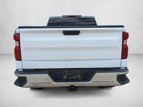 Used 2022 Chevrolet Silverado 1500 LT RWD image 6