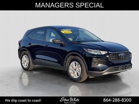 Used 2025 Ford Escape Active AWD/4WD image 1