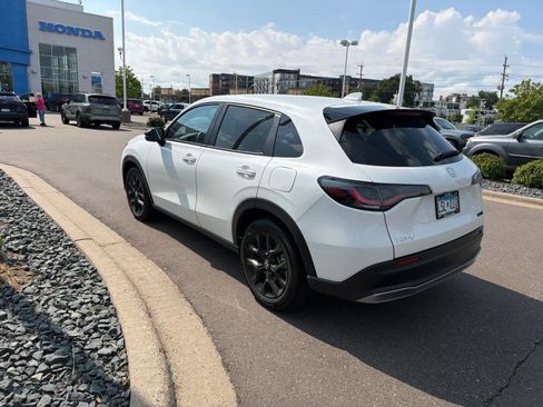 Certified 2024 Honda HR-V Sport image 9