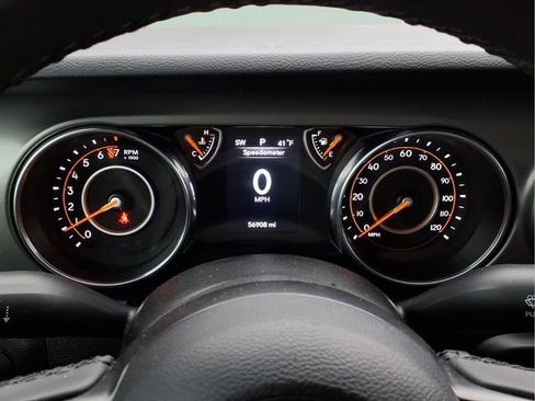 Used 2023 Jeep Gladiator Sport image 24