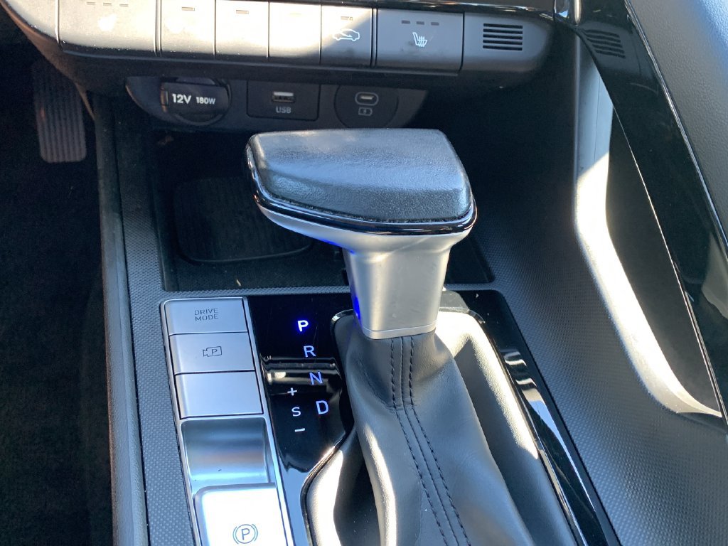 Used 2024 Hyundai Elantra SEL w/ Convenience Package FWD image 30