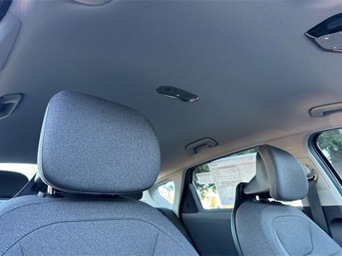 New 2025 Kia K4 EX image 18