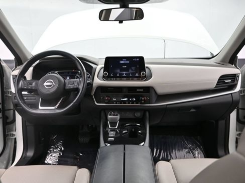 Used 2023 Nissan Rogue SV w/ SV Premium B Package FWD image 34