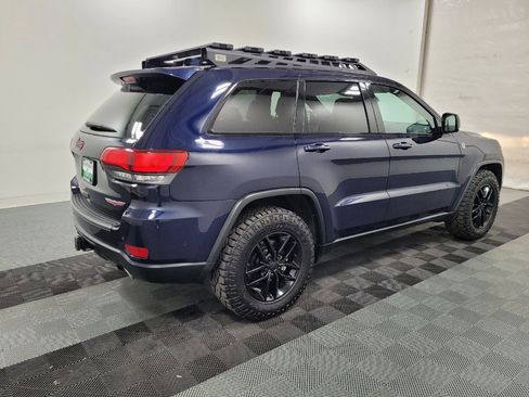 Used 2018 Jeep Grand Cherokee Trailhawk AWD/4WD image 10