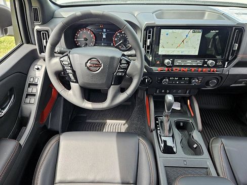New 2025 Nissan Frontier PRO-4X w/ Pro Premium Package image 9
