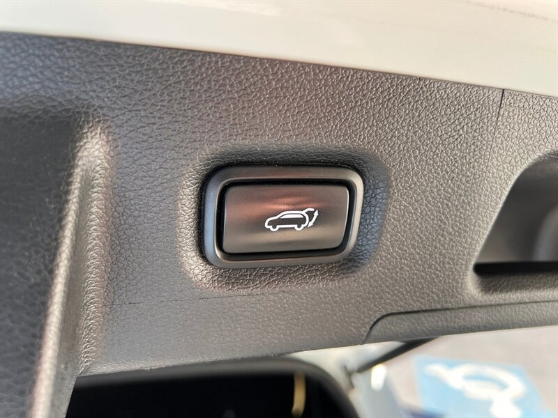Used 2023 Hyundai Santa Fe Calligraphy AWD/4WD image 25