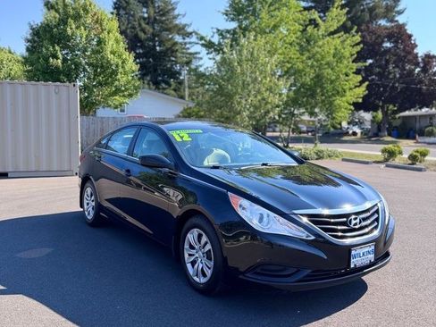 Used 2012 Hyundai Sonata GLS FWD image 3