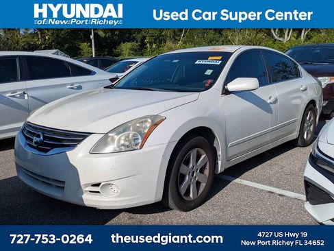 Used 2012 Nissan Altima 2.5 S FWD image 1