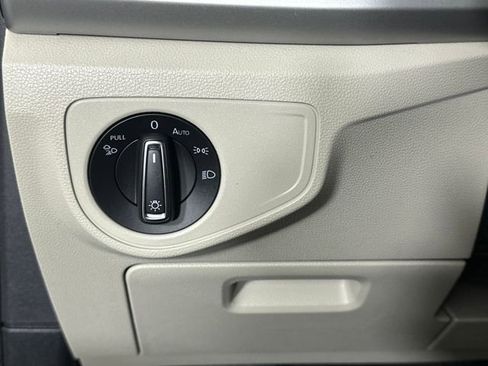 Used 2022 Volkswagen Atlas SE image 19