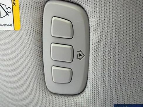 Used 2025 Ford Expedition Active AWD/4WD image 58