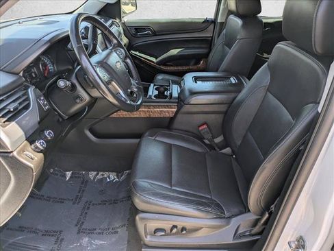 Used 2019 Chevrolet Suburban Premier AWD/4WD image 15