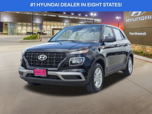Certified 2026 Hyundai Venue SE FWD image 2