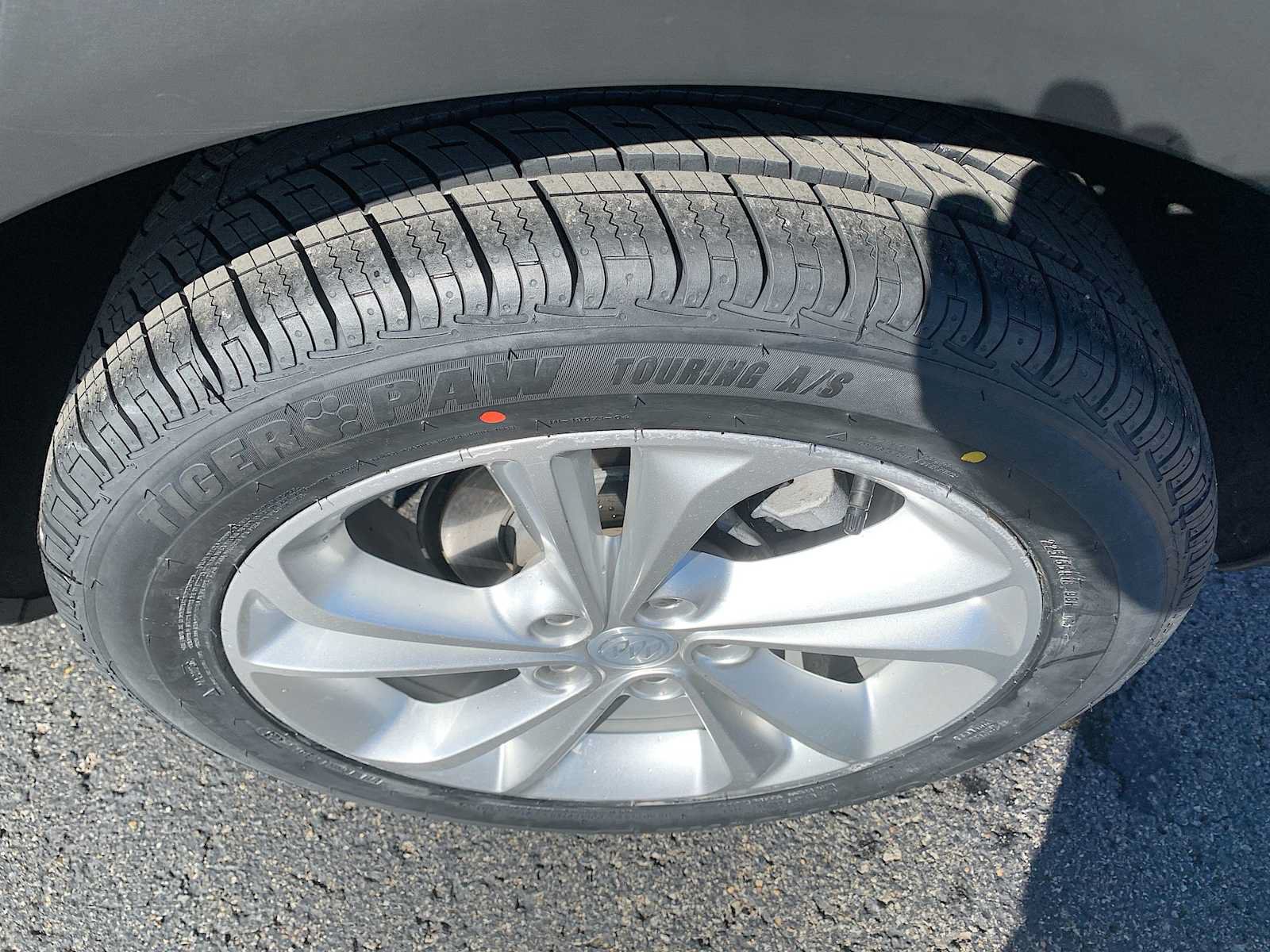 Certified 2023 Buick Encore GX Preferred w/ Cold Weather Comfort Package FWD image 30