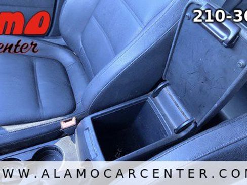 Used 2012 Volkswagen Jetta SEL image 40