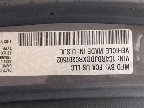 Used 2024 Dodge Durango GT image 34