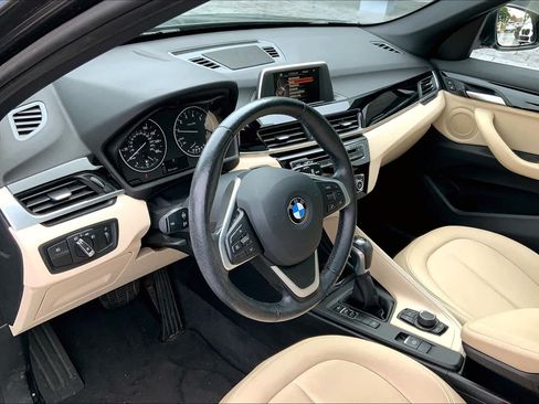 Used 2017 BMW X1 xDrive28i AWD/4WD image 14