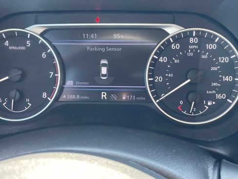 Used 2025 Nissan Sentra SV FWD image 25