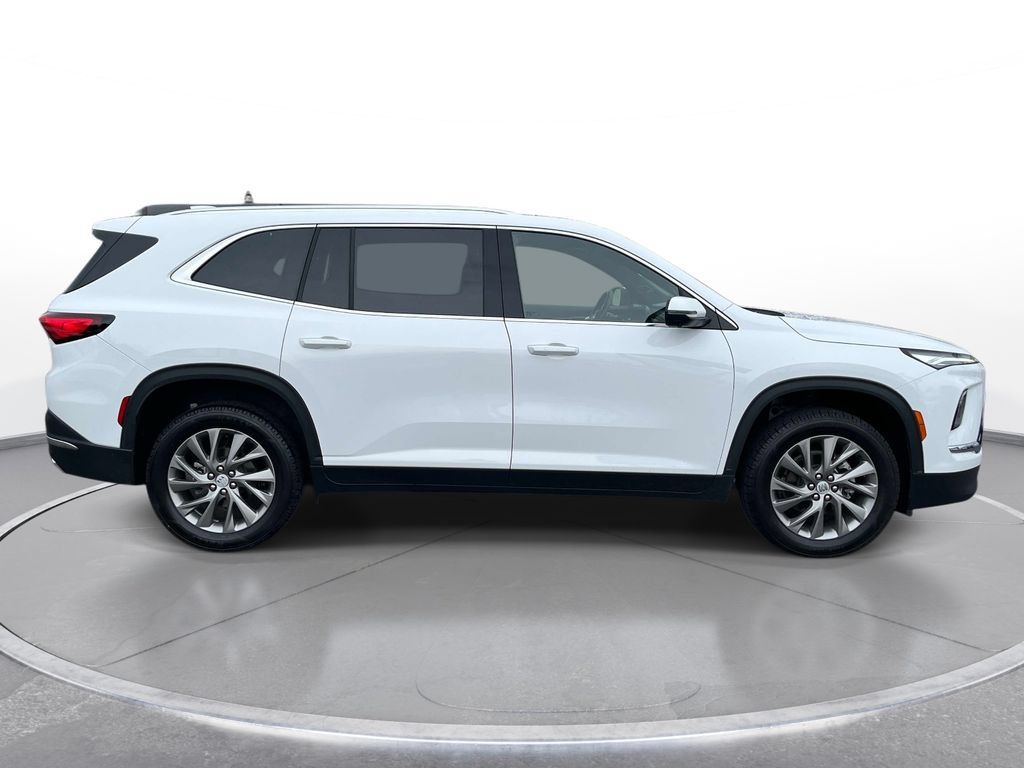 Used 2026 Buick Enclave Preferred AWD/4WD image 3