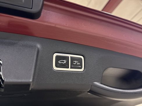 Used 2024 Kia Sorento SX image 23