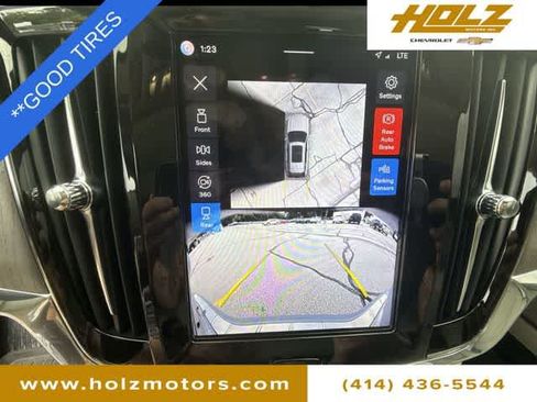 Used 2025 Volvo V90 B6 Cross Country Plus w/ Protection Package Premier AWD/4WD image 15