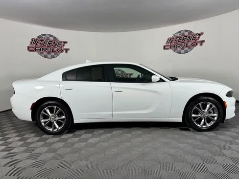 Used 2022 Dodge Charger SXT image 8