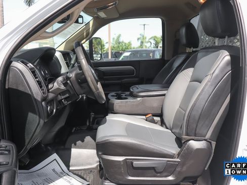 Used 2019 RAM 5500 Tradesman image 15