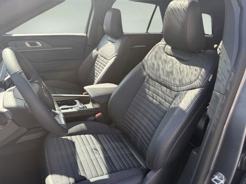 New 2026 Ford Explorer ST-Line AWD/4WD image 9