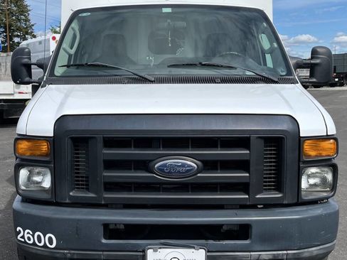 Used 2011 Ford E-350 and Econoline 350 Super Duty w/ PWR Locks & Windows Group RWD image 2