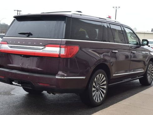 Used 2018 Lincoln Navigator L Reserve w/ Technology Package image 12