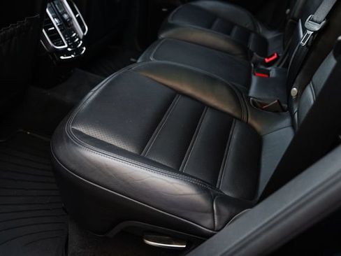 Used 2012 Porsche Cayenne Turbo AWD/4WD image 55