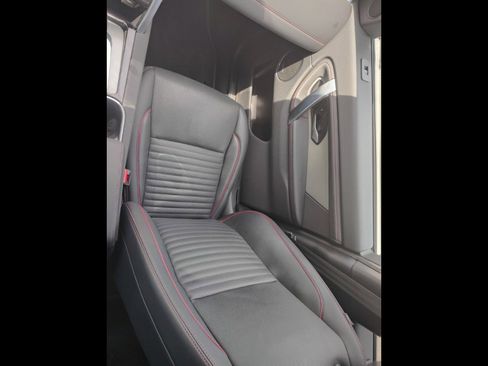 Used 2023 Land Rover Discovery Sport S R-Dynamic image 11