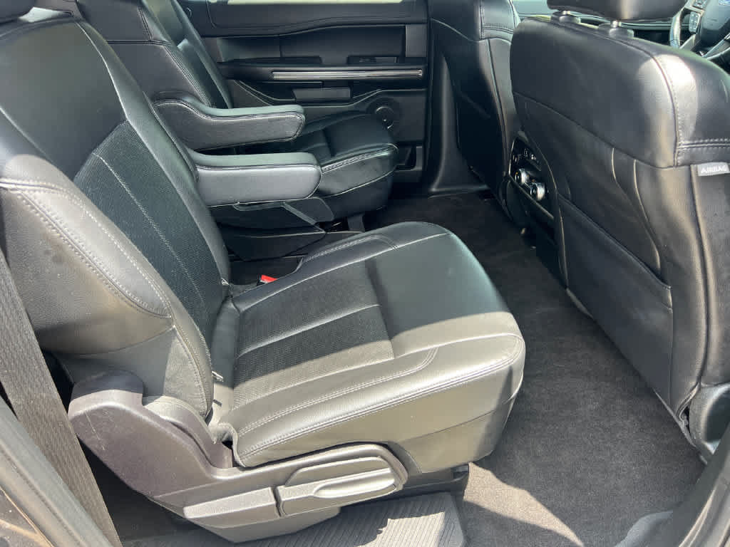 Used 2020 Ford Expedition Max XLT w/ Equipment Group 202A AWD/4WD image 15