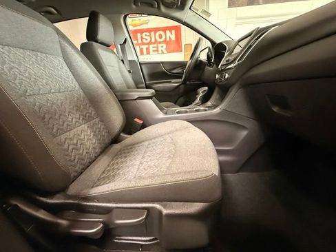 Used 2024 Chevrolet Equinox LT FWD image 24