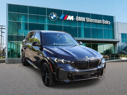 Used 2026 BMW X5 sDrive40i w/ M Sport Package RWD image 3