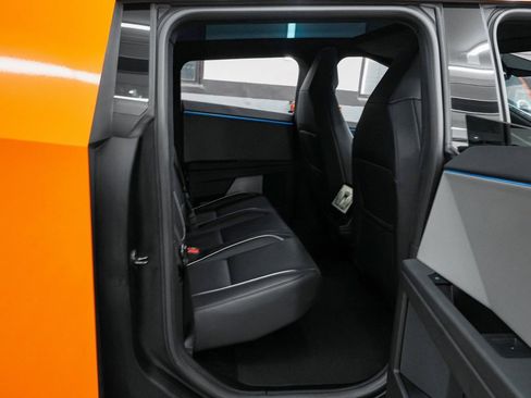 Used 2024 Tesla Cybertruck AWD Crew Cab image 26