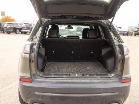 Used 2021 Jeep Cherokee Latitude Lux 80th Anniv w/ Quick Order Package 26U 80TH image 21