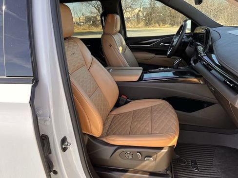 Certified 2023 Cadillac Escalade Sport w/ Touring Package image 25