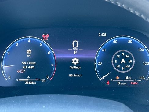 Used 2023 Toyota Highlander Platinum image 24