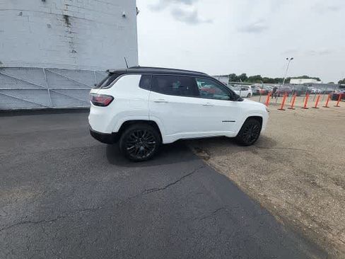 Used 2022 Jeep Compass High Altitude AWD/4WD image 16