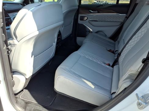 Used 2022 Jeep Grand Cherokee Summit w/ Adv Protech Group IV AWD/4WD image 21