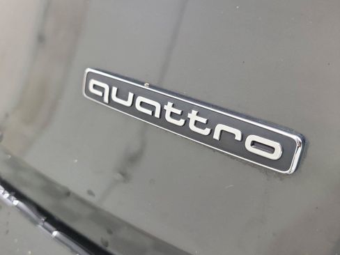 Used 2023 Audi Q5 e Premium Plus w/ Premium Plus Package AWD/4WD image 8