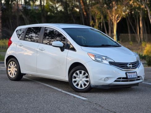 Used 2015 Nissan Versa Note S Plus FWD image 3